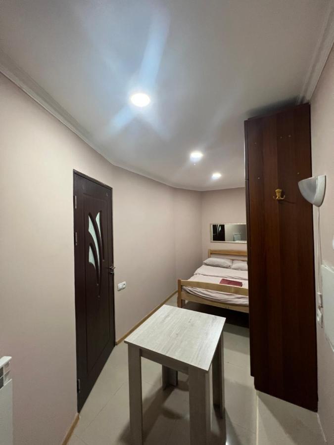 N1 Guest Hause Hotel Erevan Exterior foto